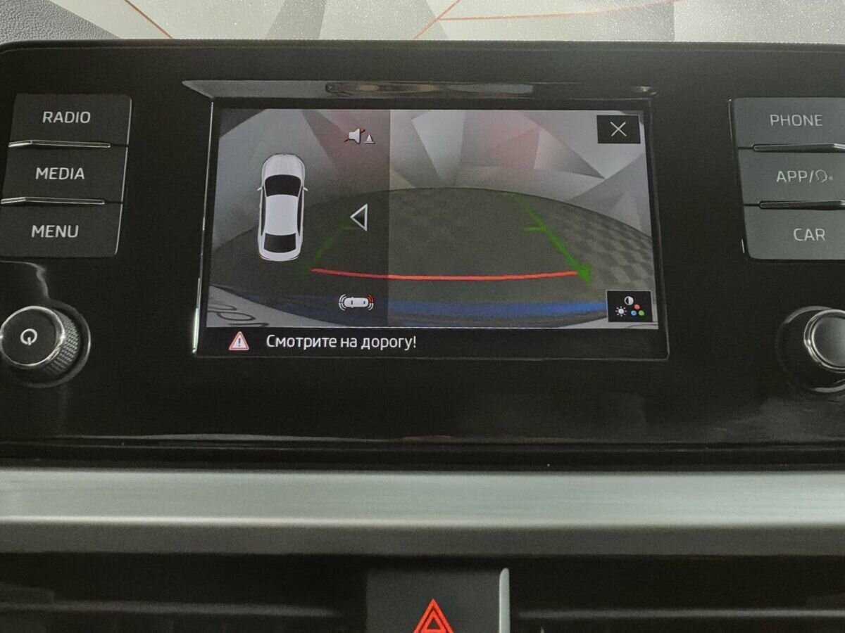 Skoda Rapid с пробегом — 2020 год. Фото: #14