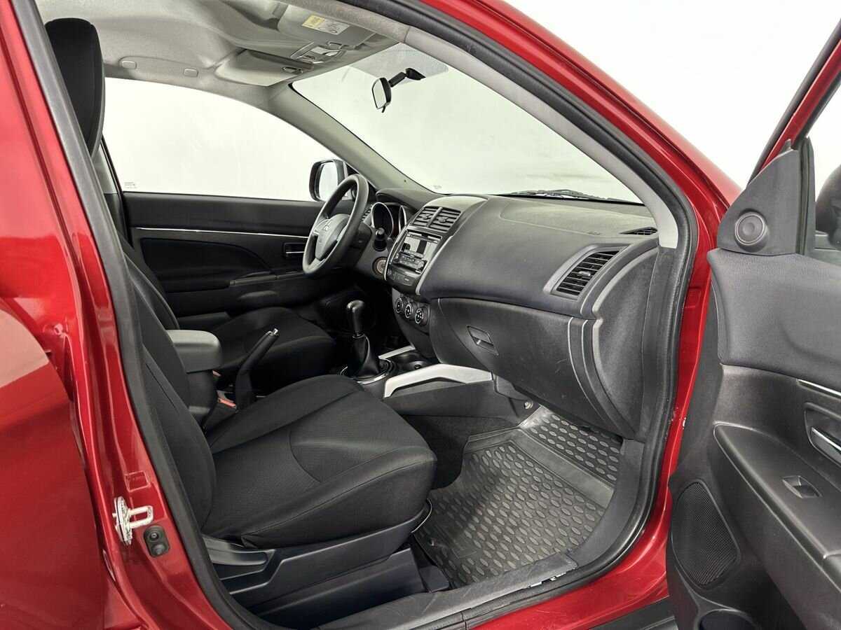 Mitsubishi ASX с пробегом — 2013 год. Фото: #13