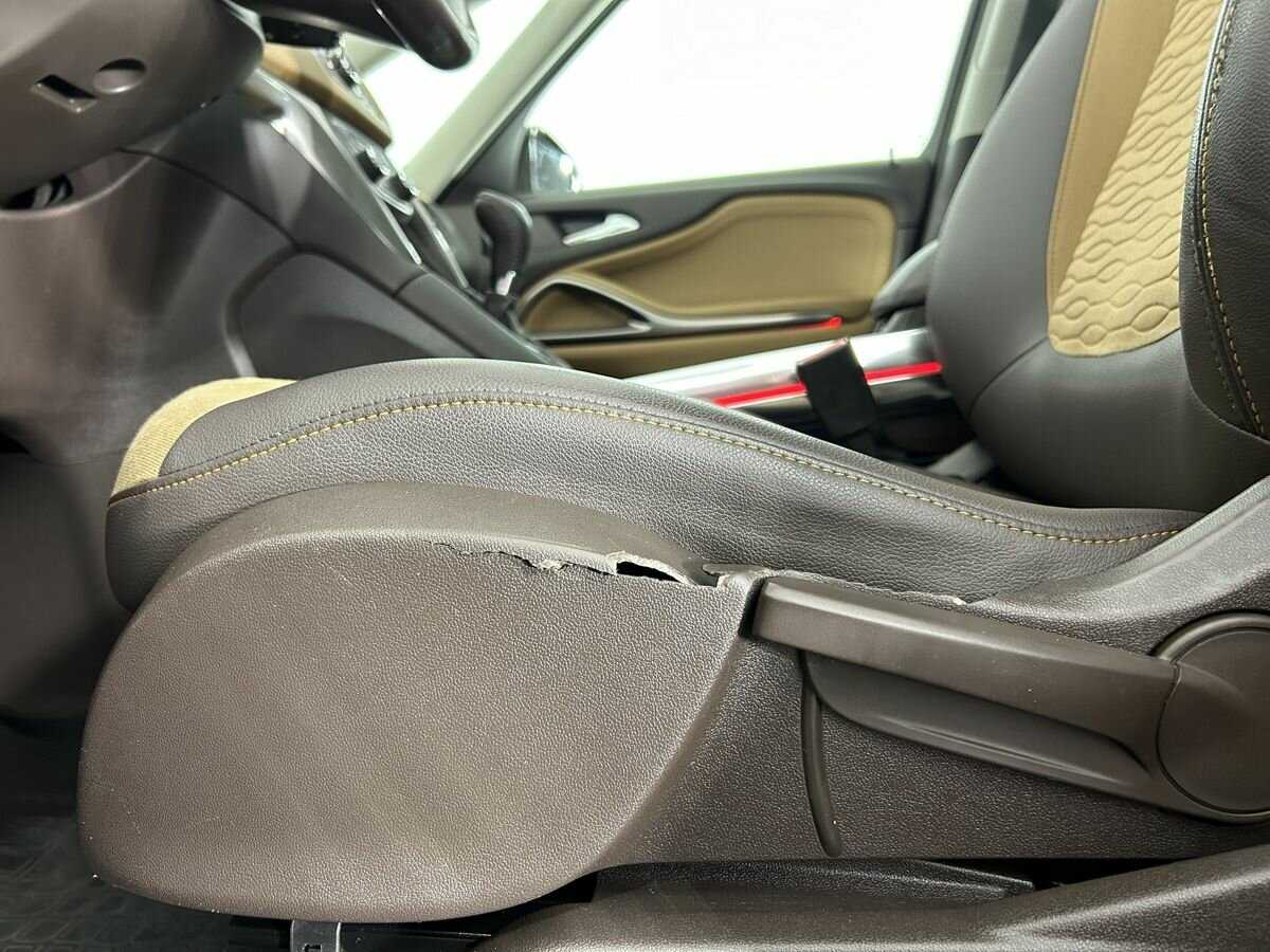 Opel Zafira с пробегом — 2013 год. Фото: #9