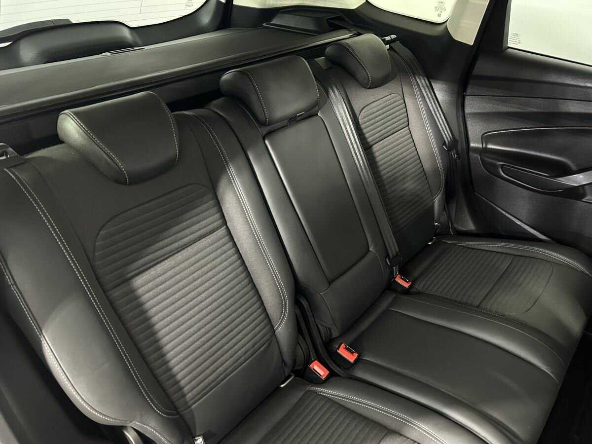 Ford Kuga с пробегом — 2018 год. Фото: #12