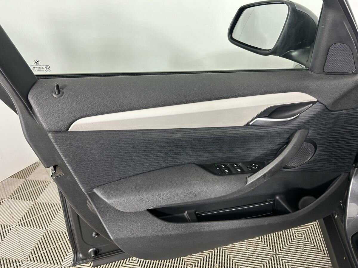 BMW X1 с пробегом — 2013 год. Фото: #6