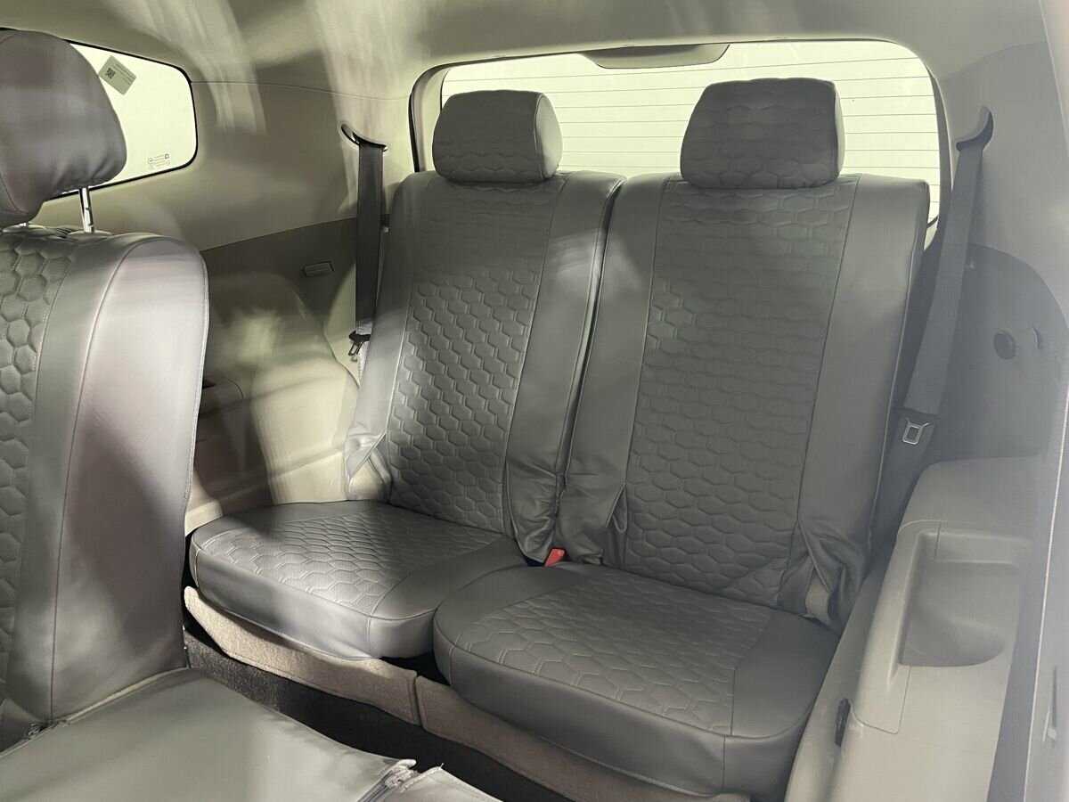 Chevrolet Orlando с пробегом — 2012 год. Фото: #16