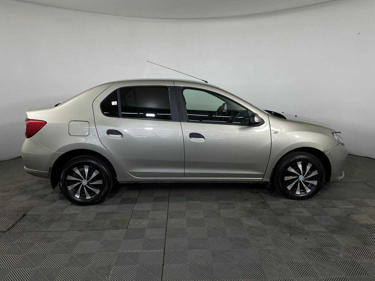 Renault Logan с пробегом — 2018 год. Фото: #3