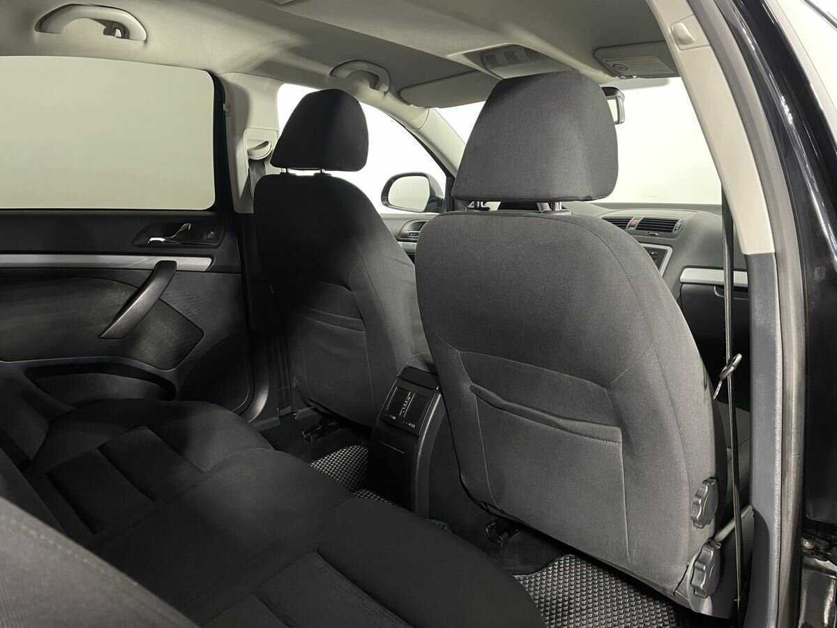 Skoda Octavia с пробегом — 2012 год. Фото: #15