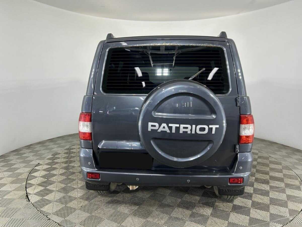 УАЗ Patriot с пробегом — 2016 год. Фото: #2