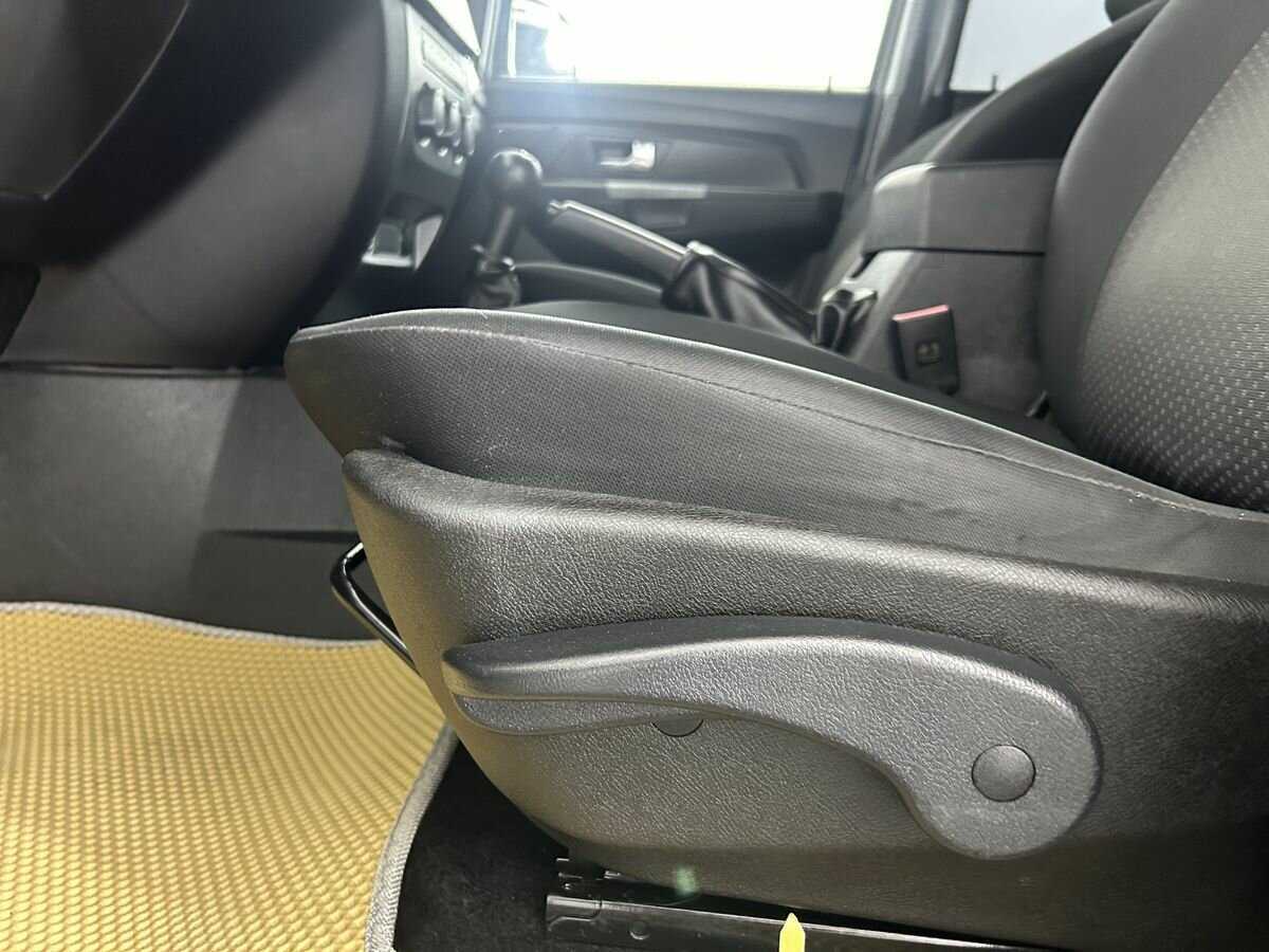 УАЗ Patriot с пробегом — 2016 год. Фото: #9