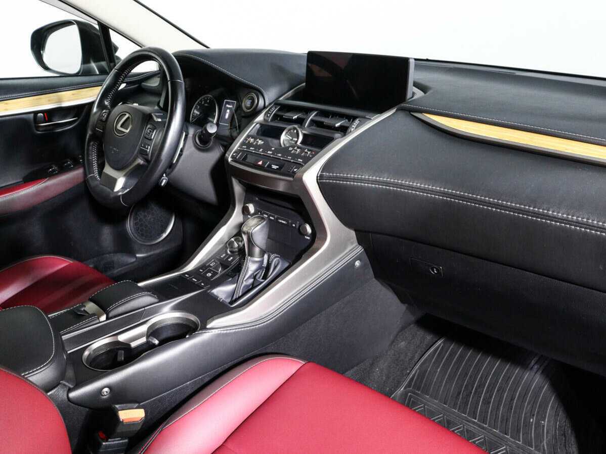 Lexus NX с пробегом — 2018 год. Фото: #6