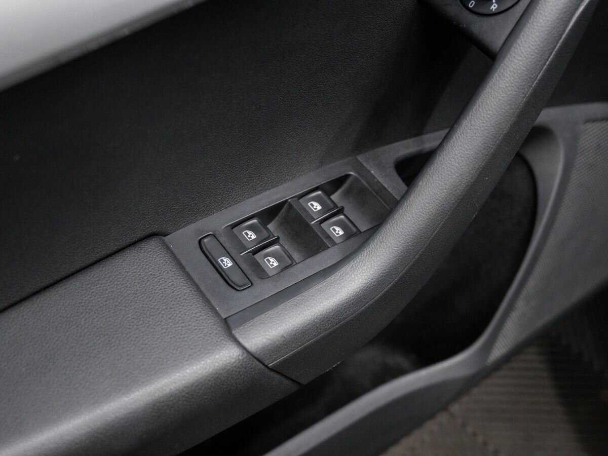 Skoda Octavia с пробегом — 2016 год. Фото: #14