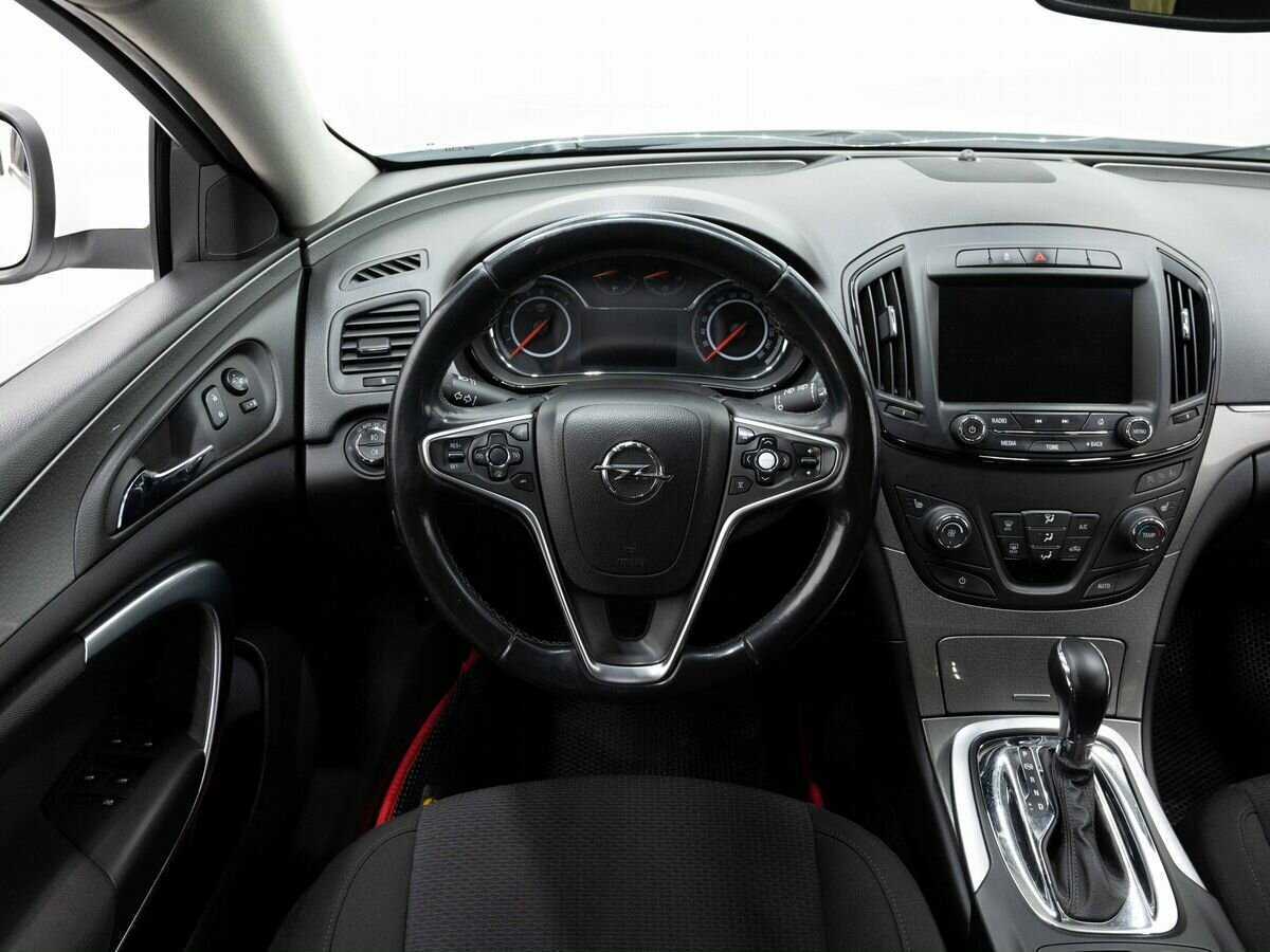 Opel Insignia с пробегом — 2014 год. Фото: #13