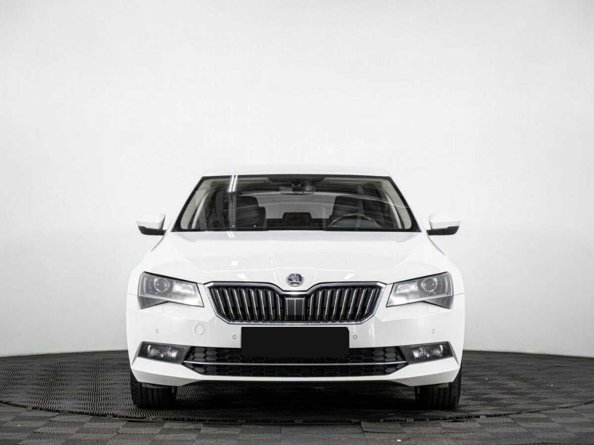 Skoda Superb с пробегом — 2018 год. Фото: #1
