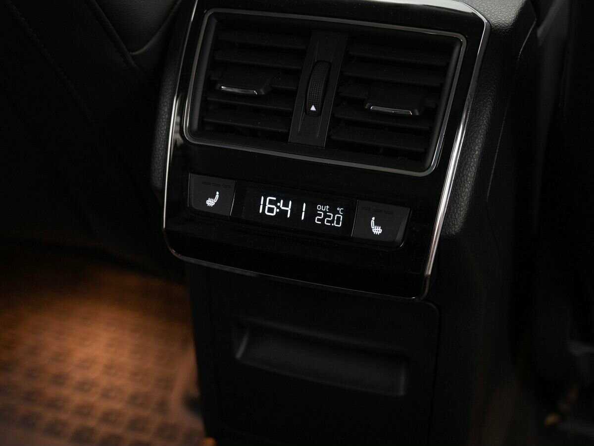 Skoda Superb с пробегом — 2018 год. Фото: #9