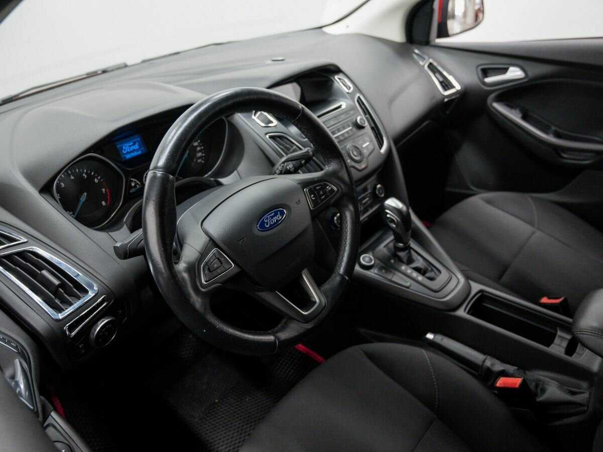 Ford Focus с пробегом — 2016 год. Фото: #12