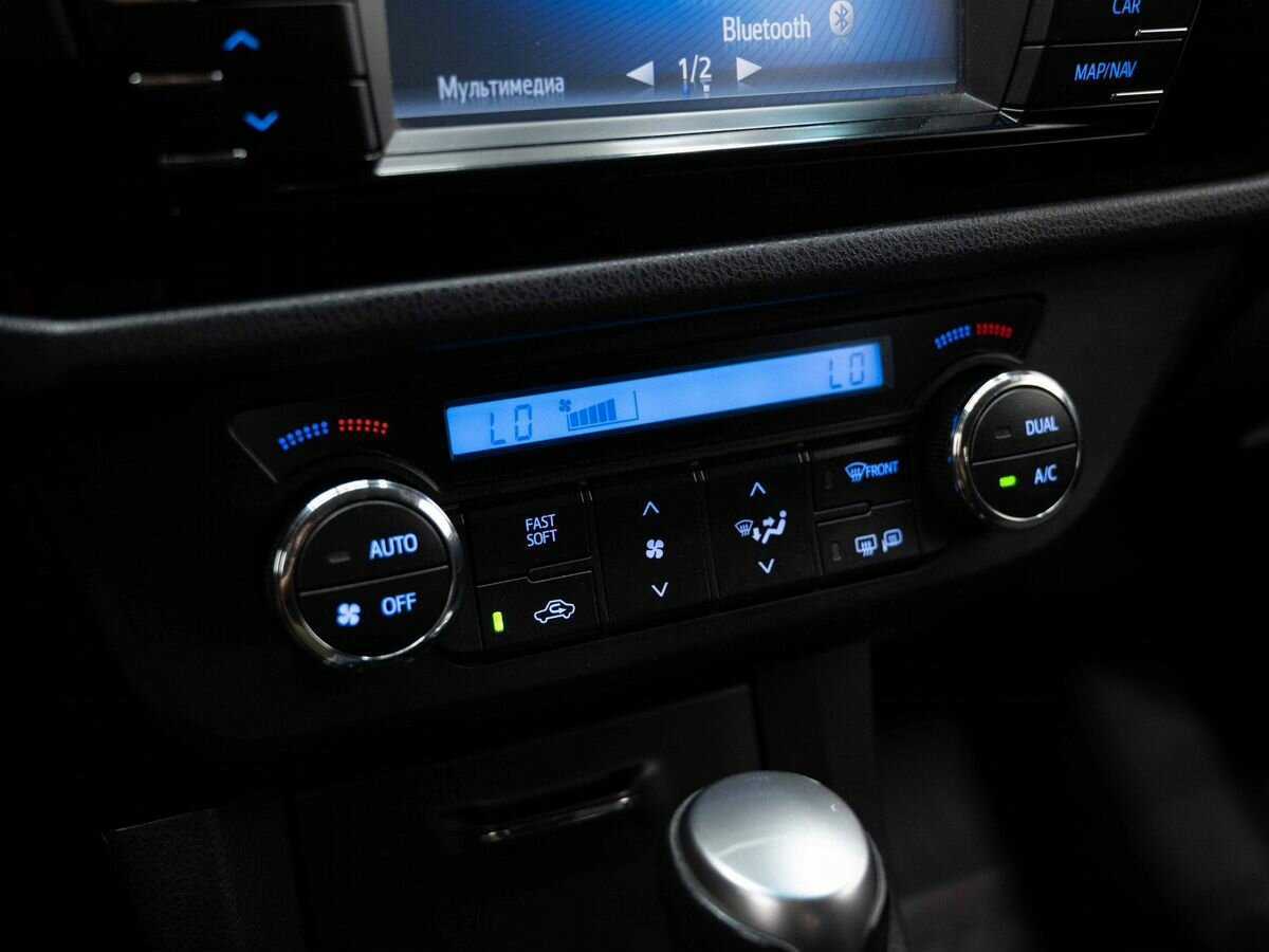 Toyota Corolla с пробегом — 2013 год. Фото: #21