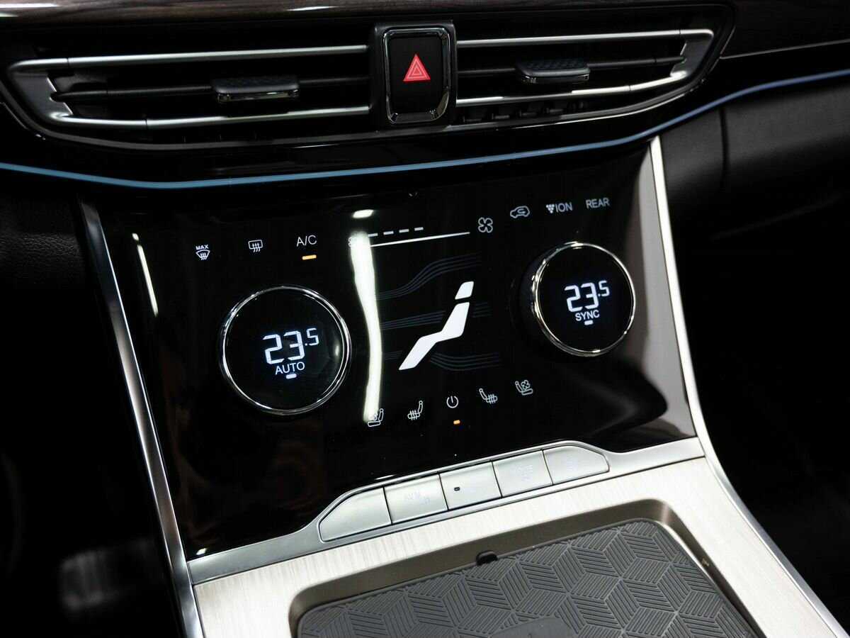 EXEED VX с пробегом — 2022 год. Фото: #15