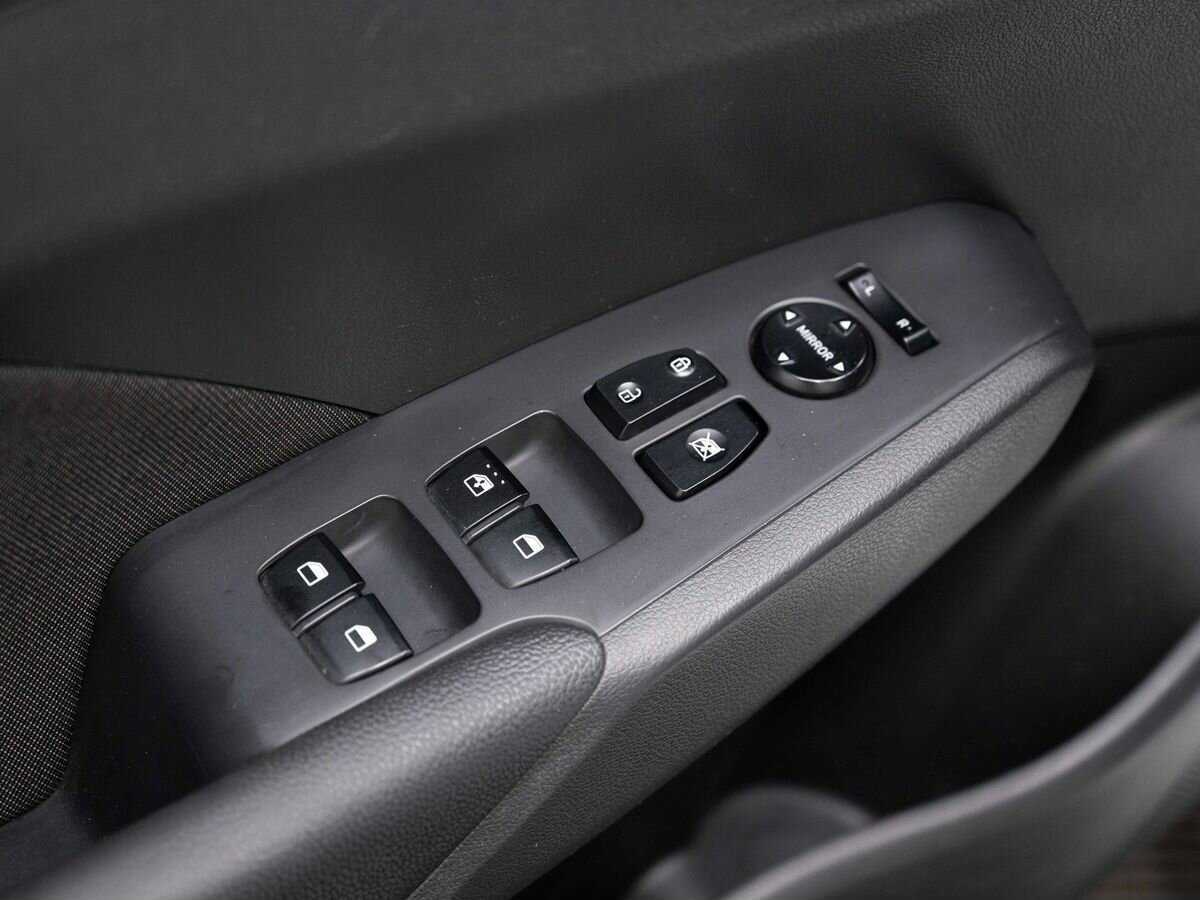 Hyundai Solaris с пробегом — 2018 год. Фото: #19