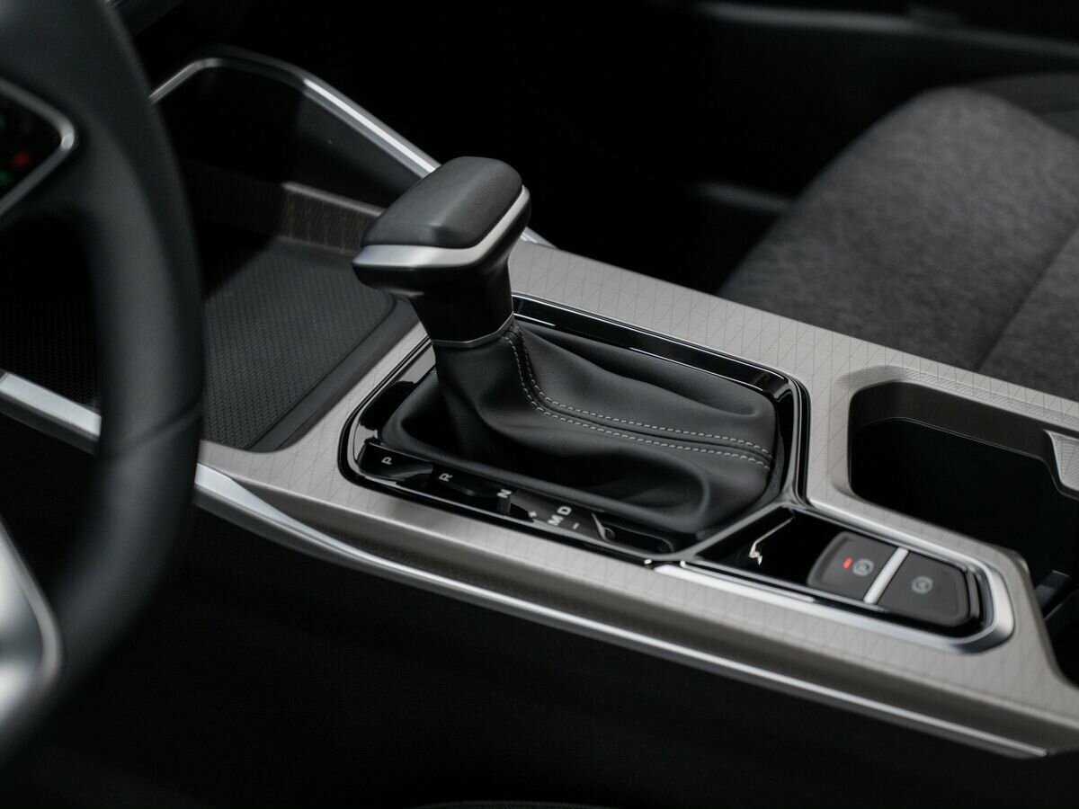 Geely Emgrand с пробегом — 2023 год. Фото: #16