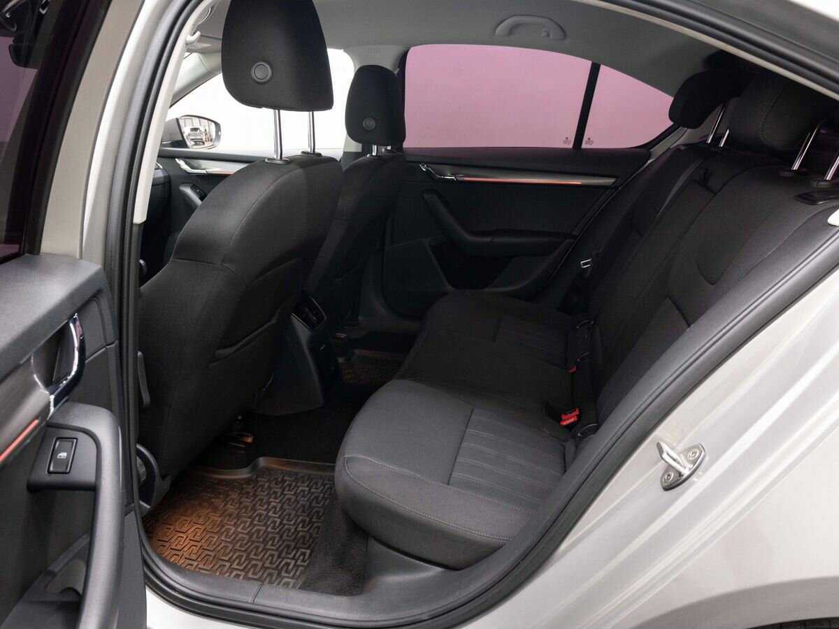 Skoda Octavia с пробегом — 2017 год. Фото: #8