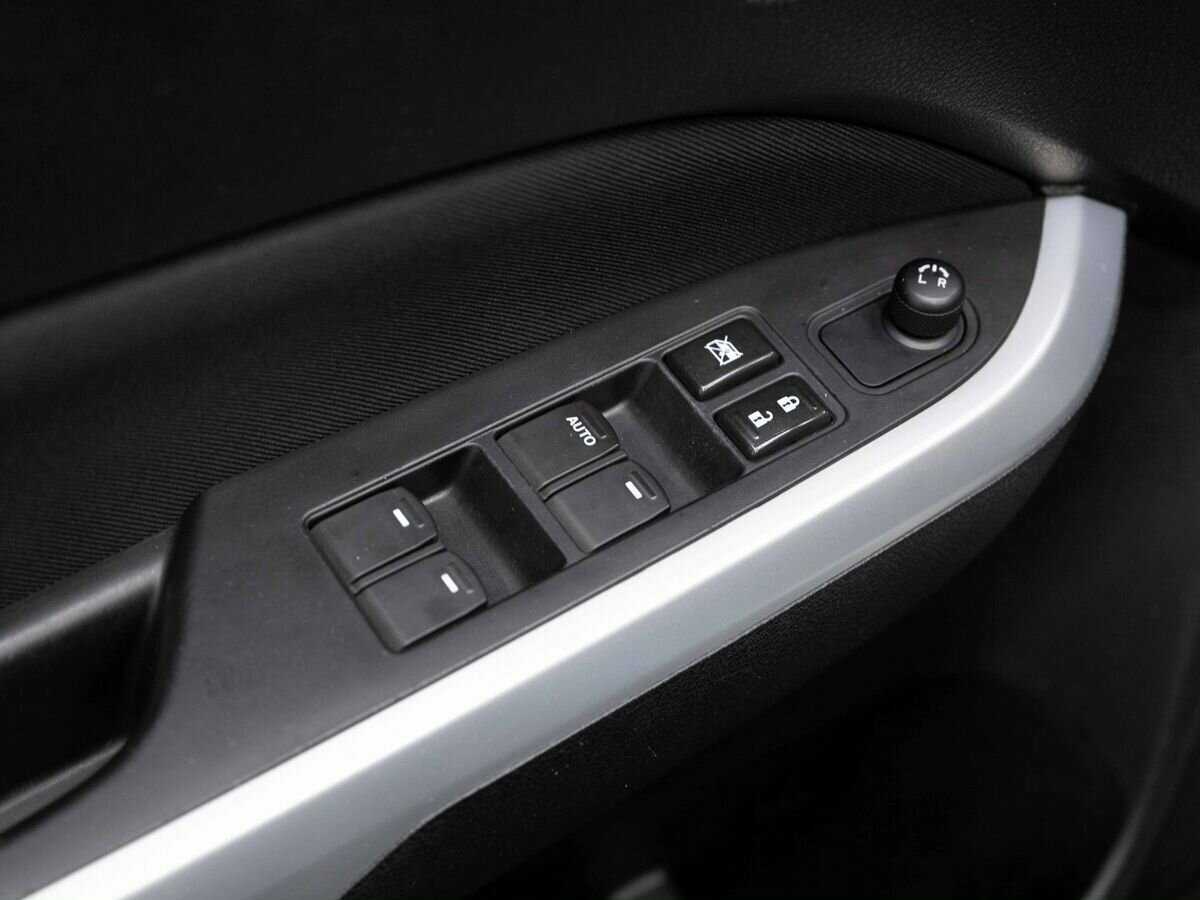 Suzuki Vitara с пробегом — 2016 год. Фото: #14