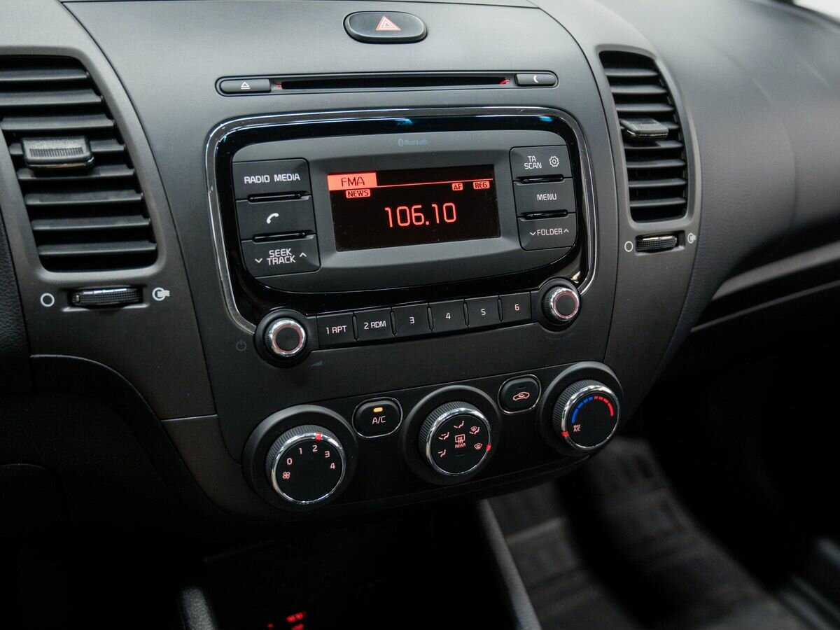 Kia Cerato с пробегом — 2018 год. Фото: #17