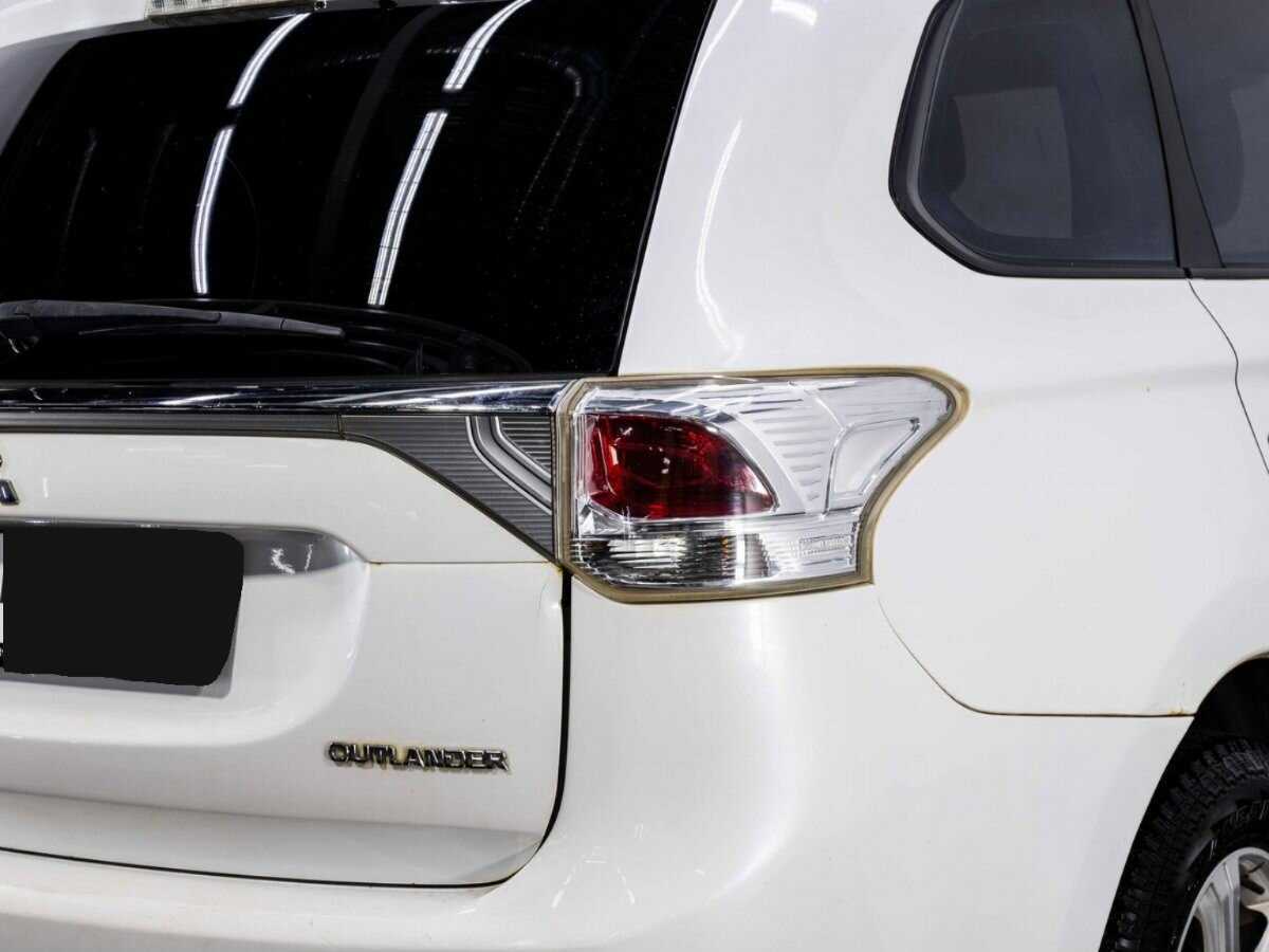 Mitsubishi Outlander с пробегом — 2012 год. Фото: #25