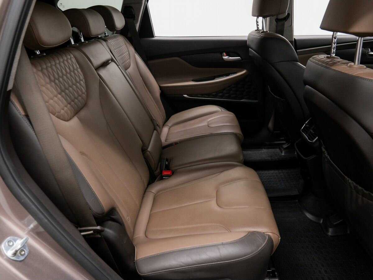 Hyundai Santa Fe с пробегом — 2018 год. Фото: #8