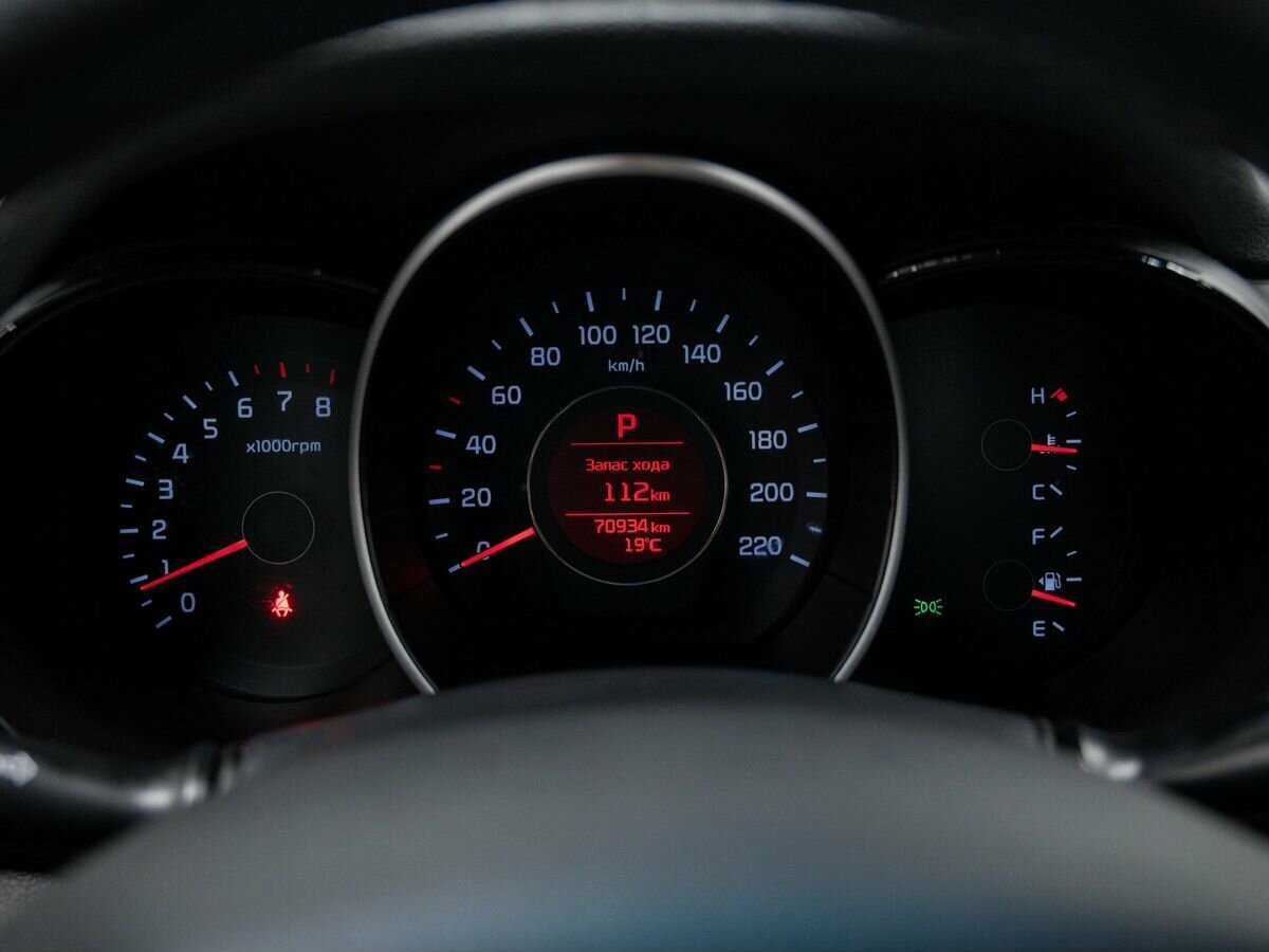 Kia Rio с пробегом — 2016 год. Фото: #20