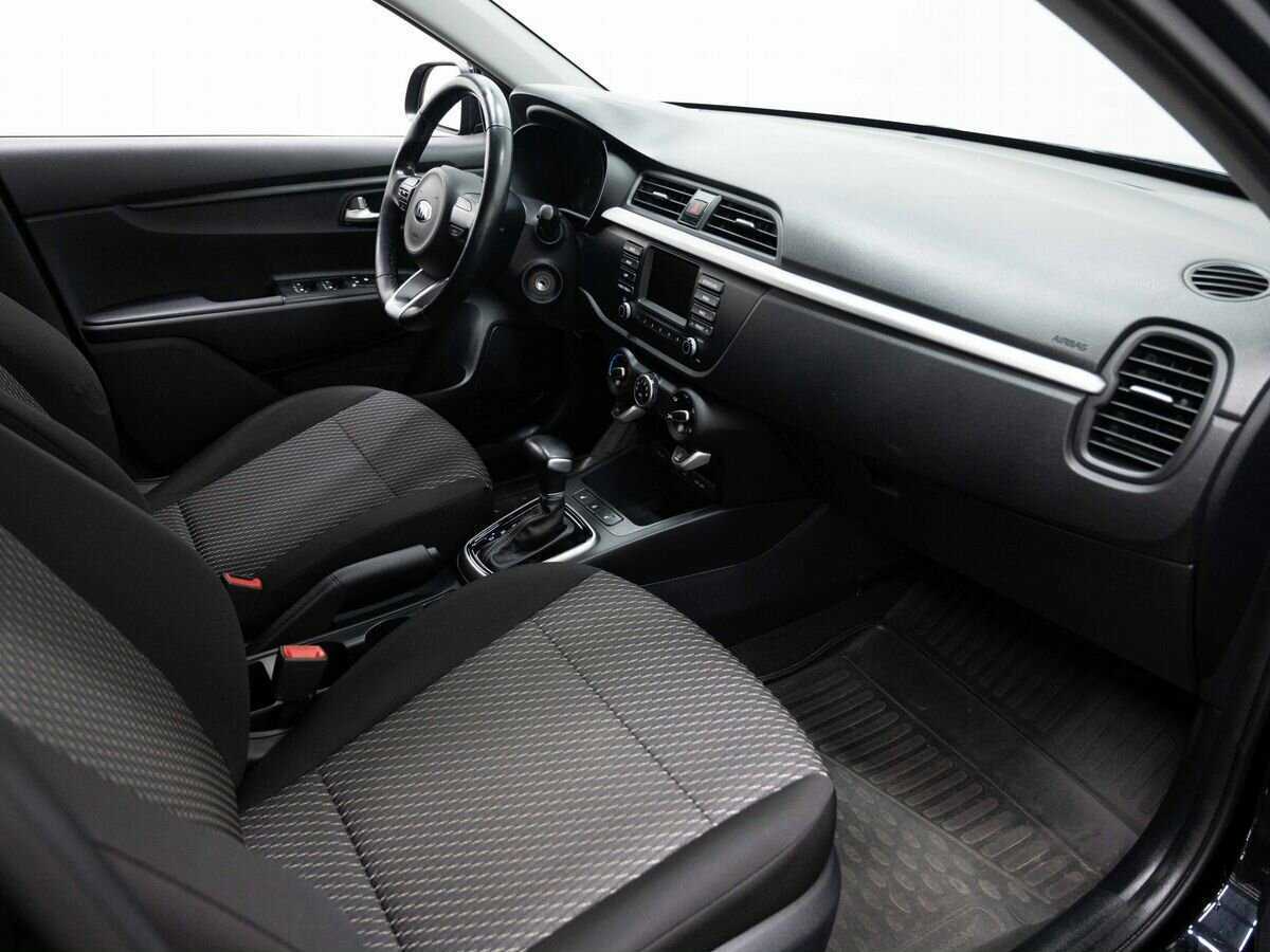 Kia Rio с пробегом — 2018 год. Фото: #10