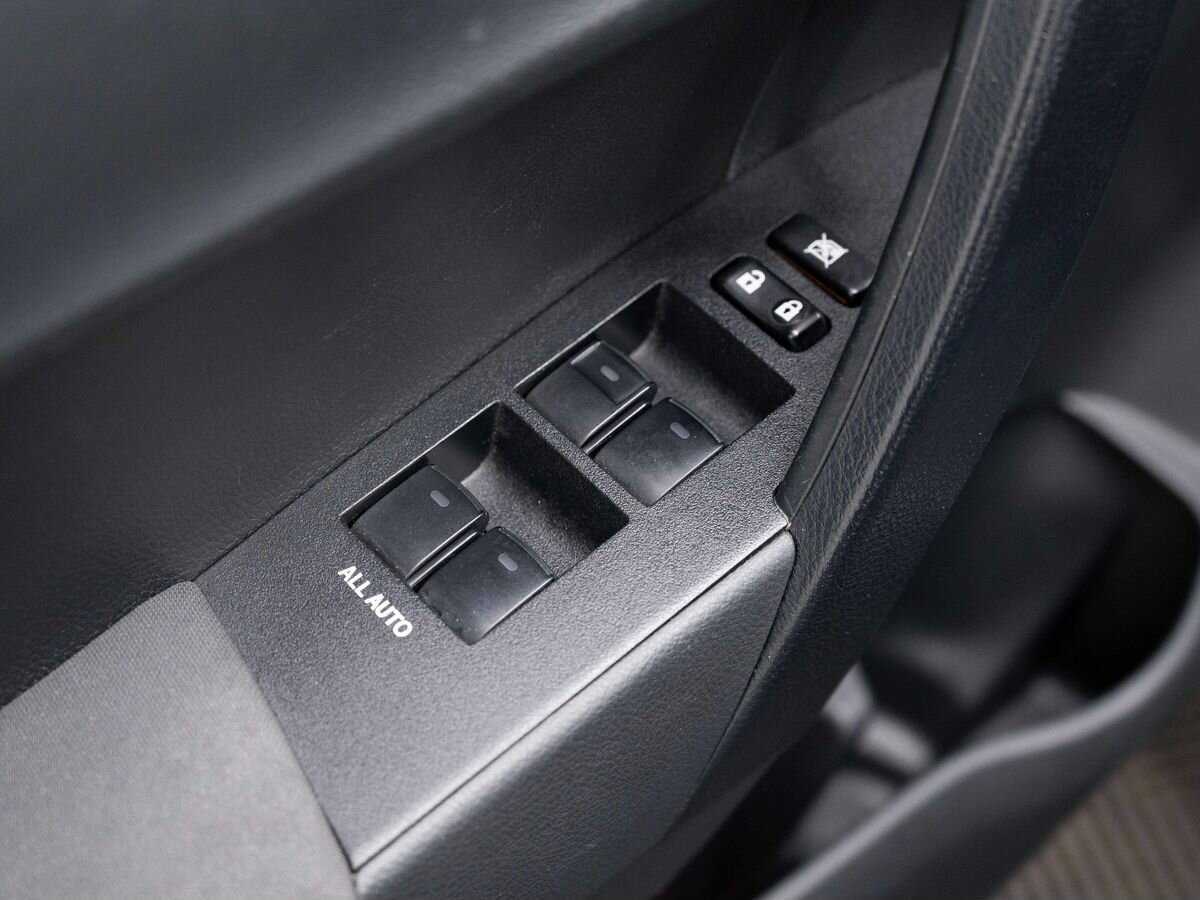 Toyota Corolla с пробегом — 2017 год. Фото: #16