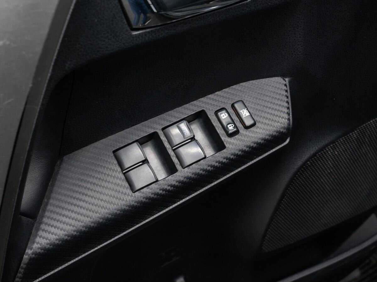 Toyota RAV4 с пробегом — 2014 год. Фото: #14