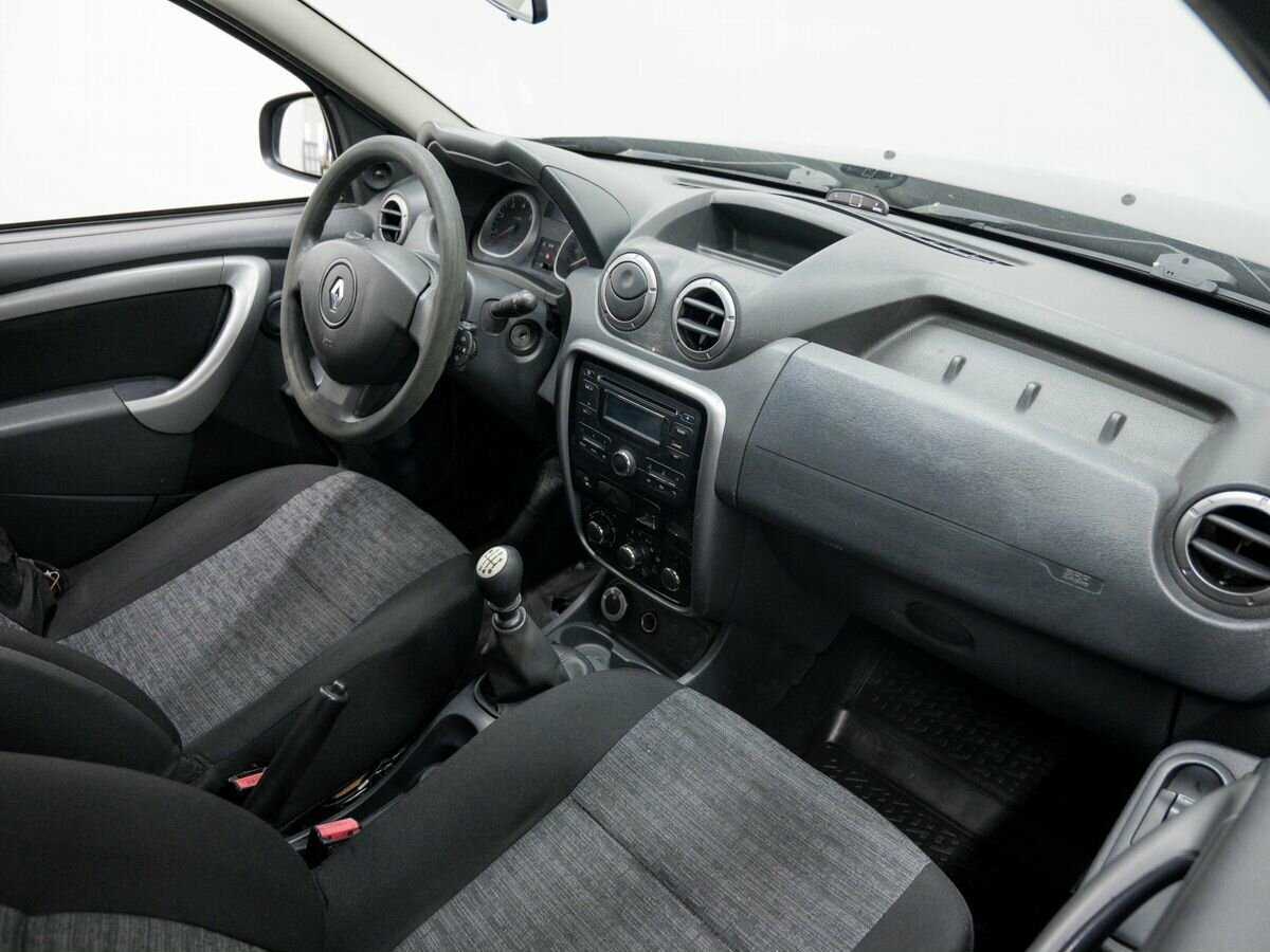 Renault Duster с пробегом — 2013 год. Фото: #6