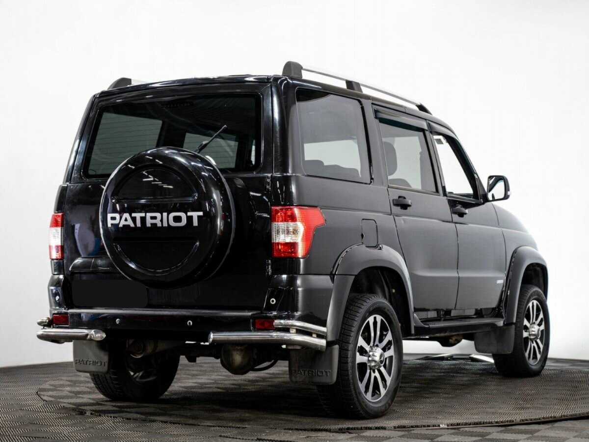 УАЗ Patriot с пробегом — 2015 год. Фото: #3