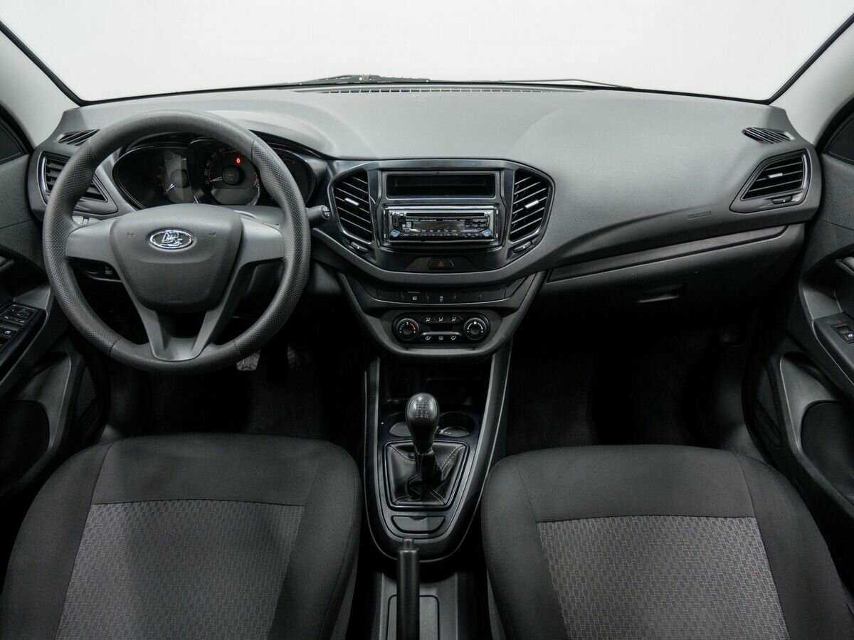 Lada (ВАЗ) Vesta с пробегом — 2019 год. Фото: #9