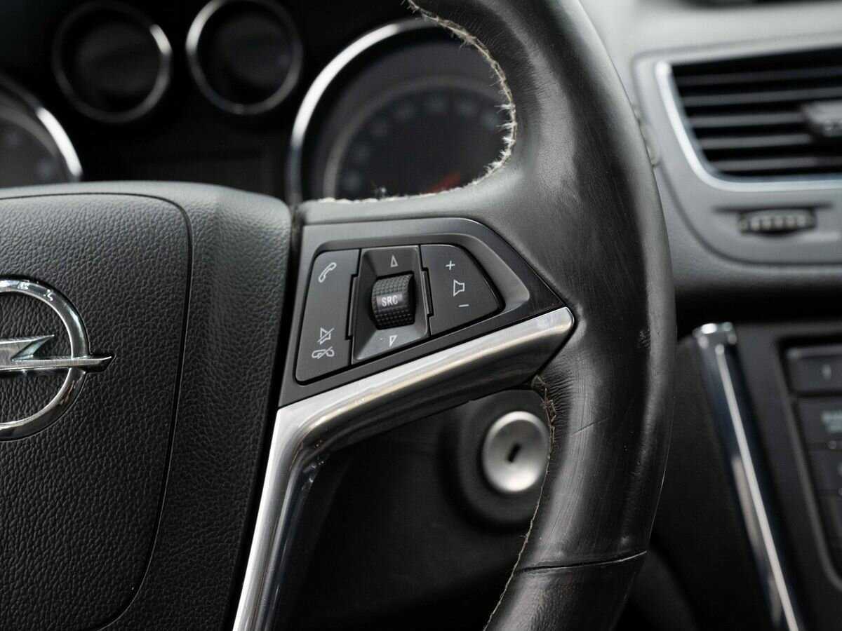 Opel Mokka с пробегом — 2013 год. Фото: #15