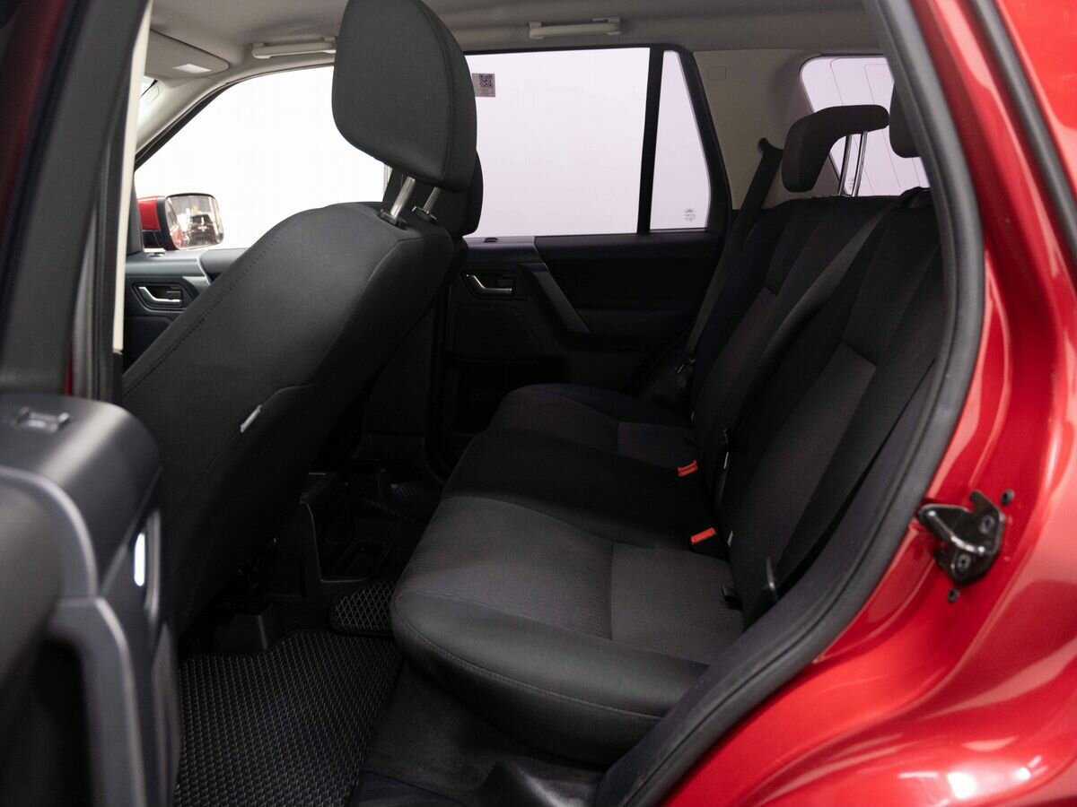 Land Rover Freelander с пробегом — 2012 год. Фото: #8