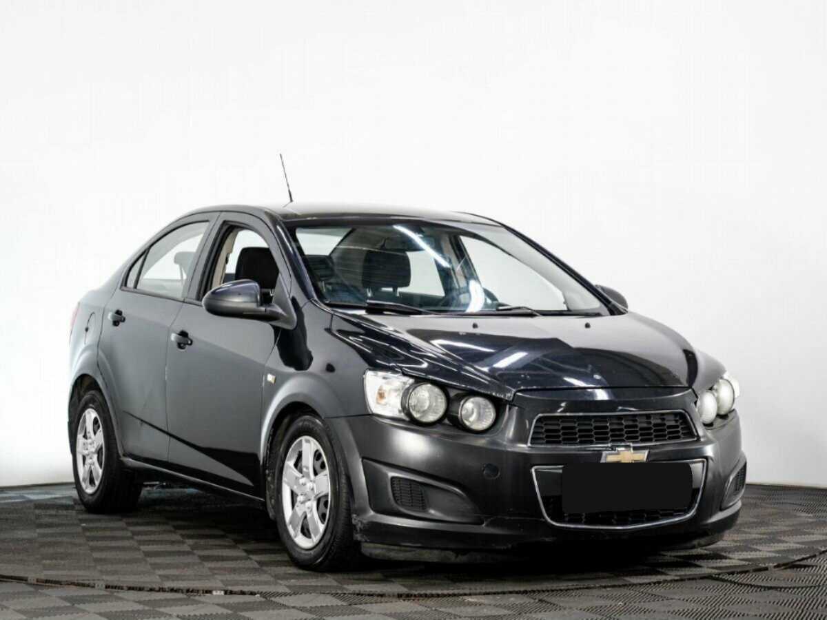 Chevrolet Aveo с пробегом — 2012 год. Фото: #2