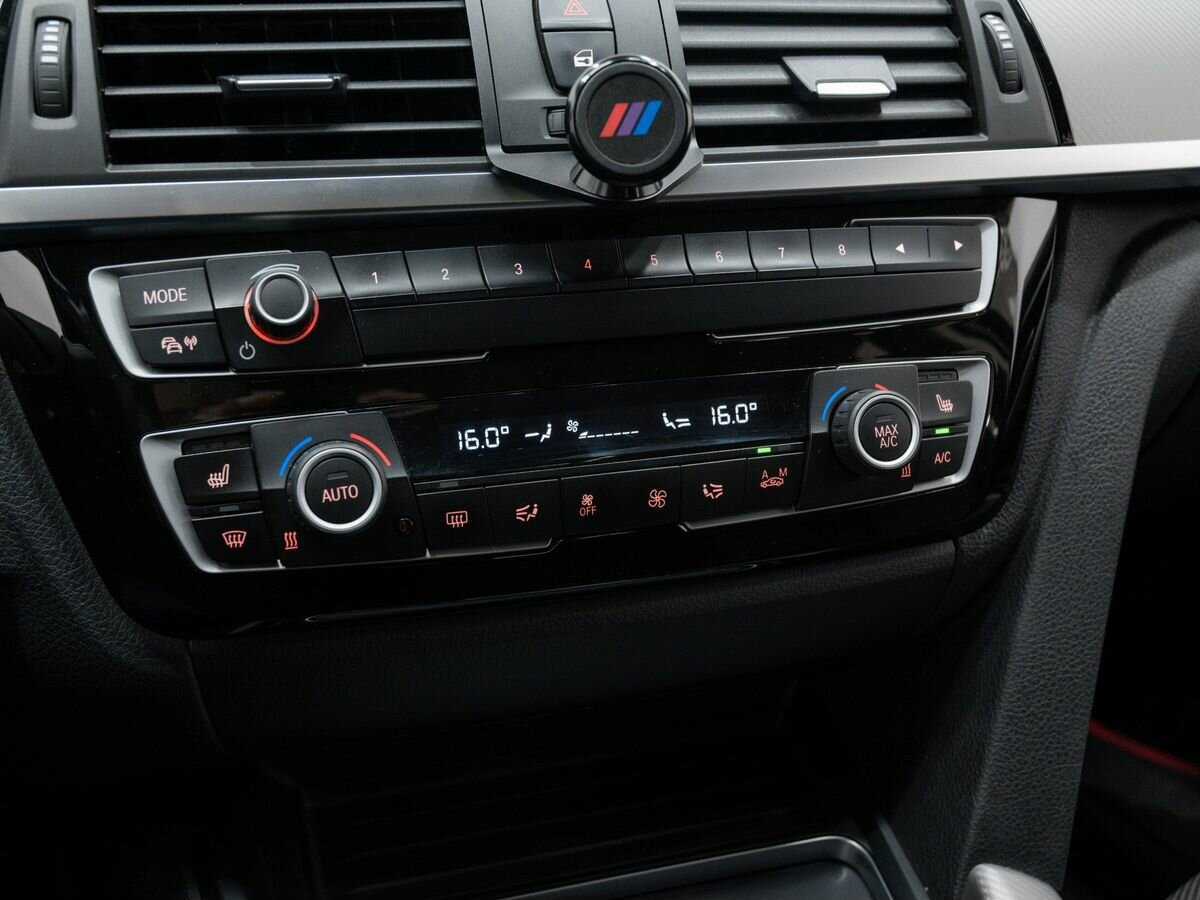 BMW 3 серии с пробегом — 2017 год. Фото: #18