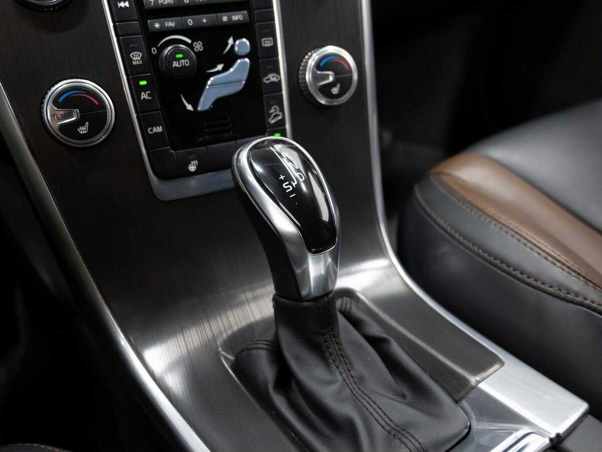 Volvo XC60 с пробегом — 2014 год. Фото: #23