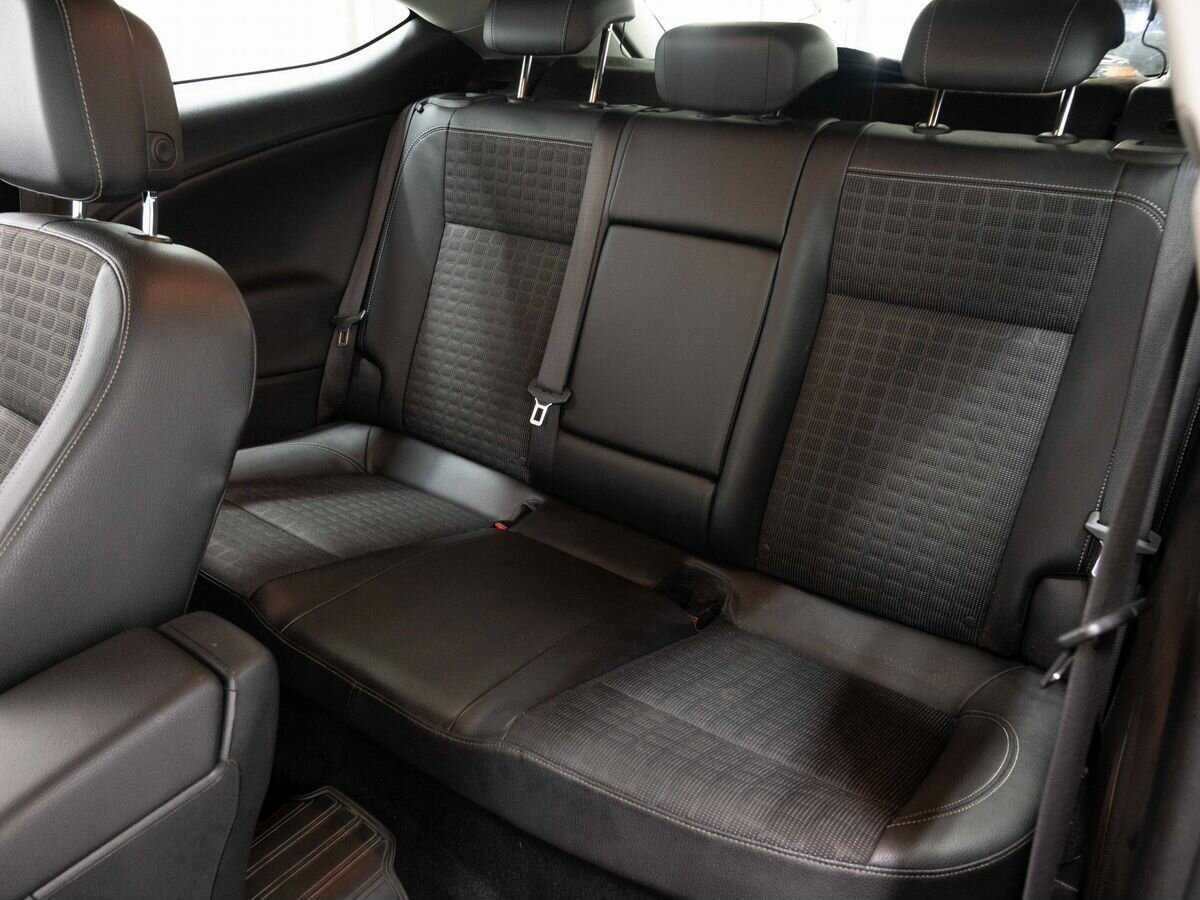 Opel Astra с пробегом — 2013 год. Фото: #9