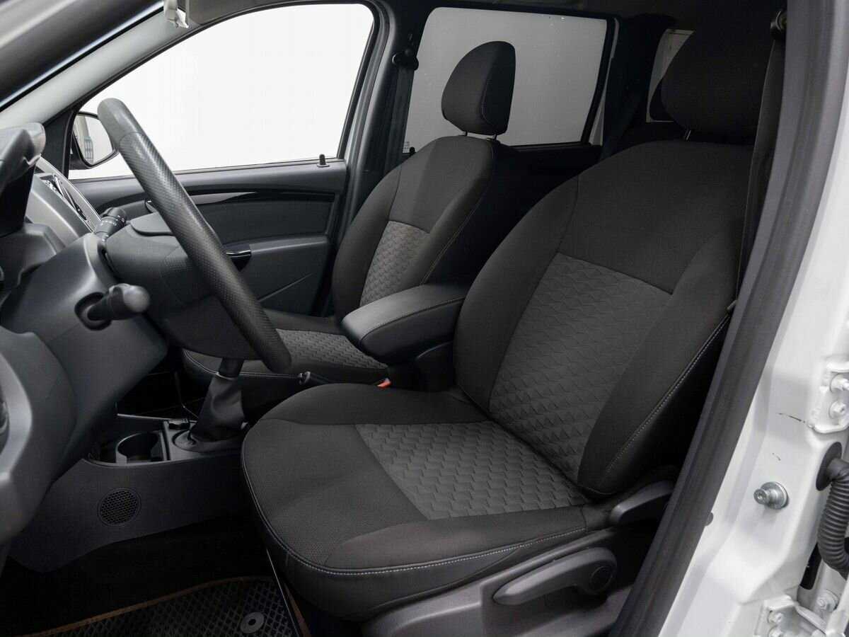 Lada (ВАЗ) Largus с пробегом — 2021 год. Фото: #7