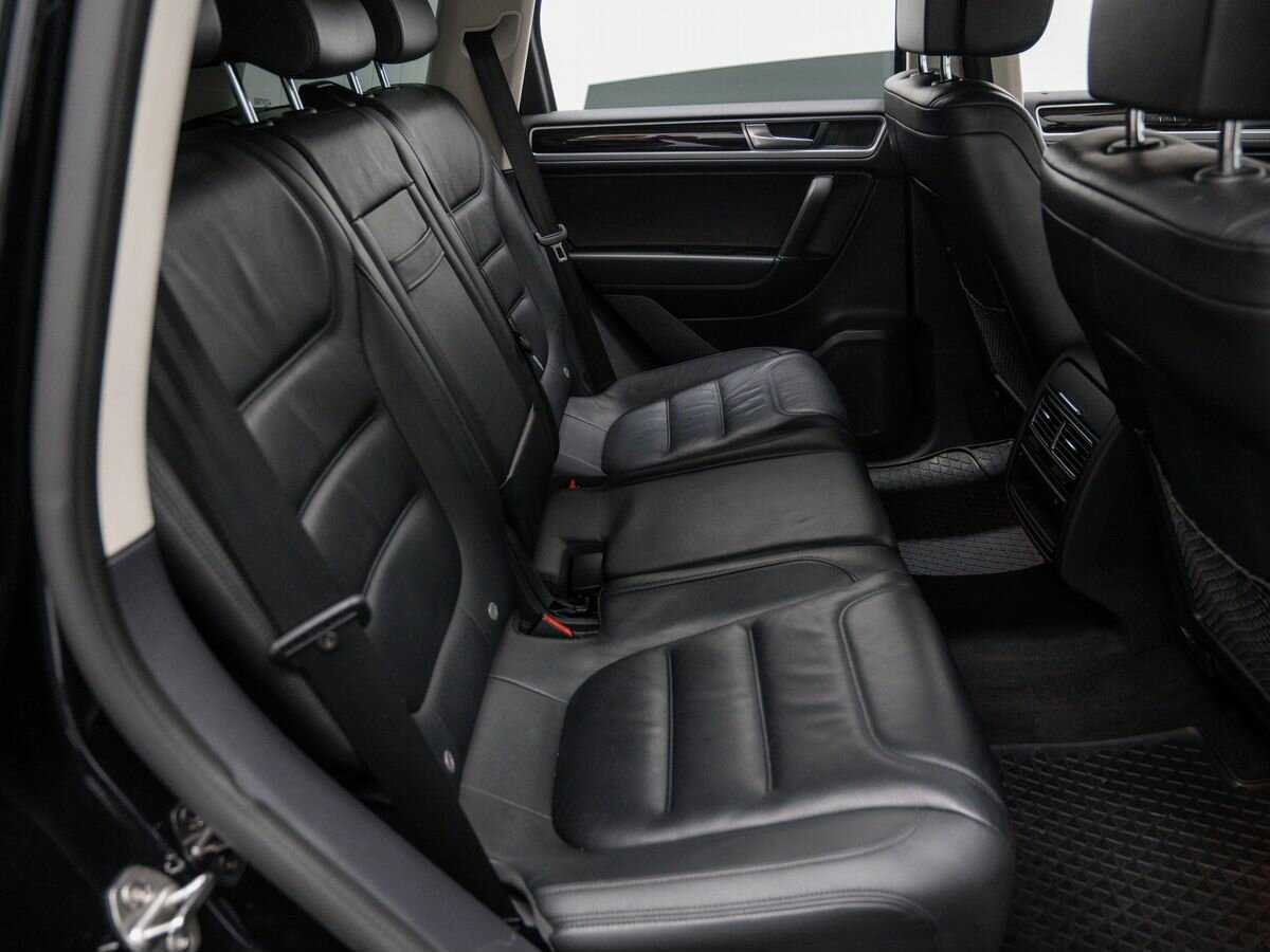 Volkswagen Touareg с пробегом — 2016 год. Фото: #8