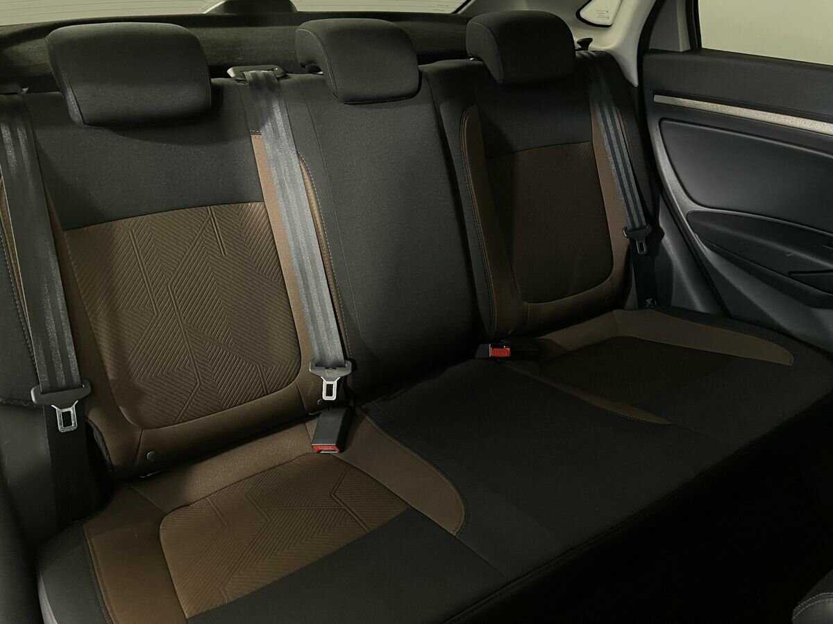 Lada (ВАЗ) Vesta с пробегом — 2018 год. Фото: #14