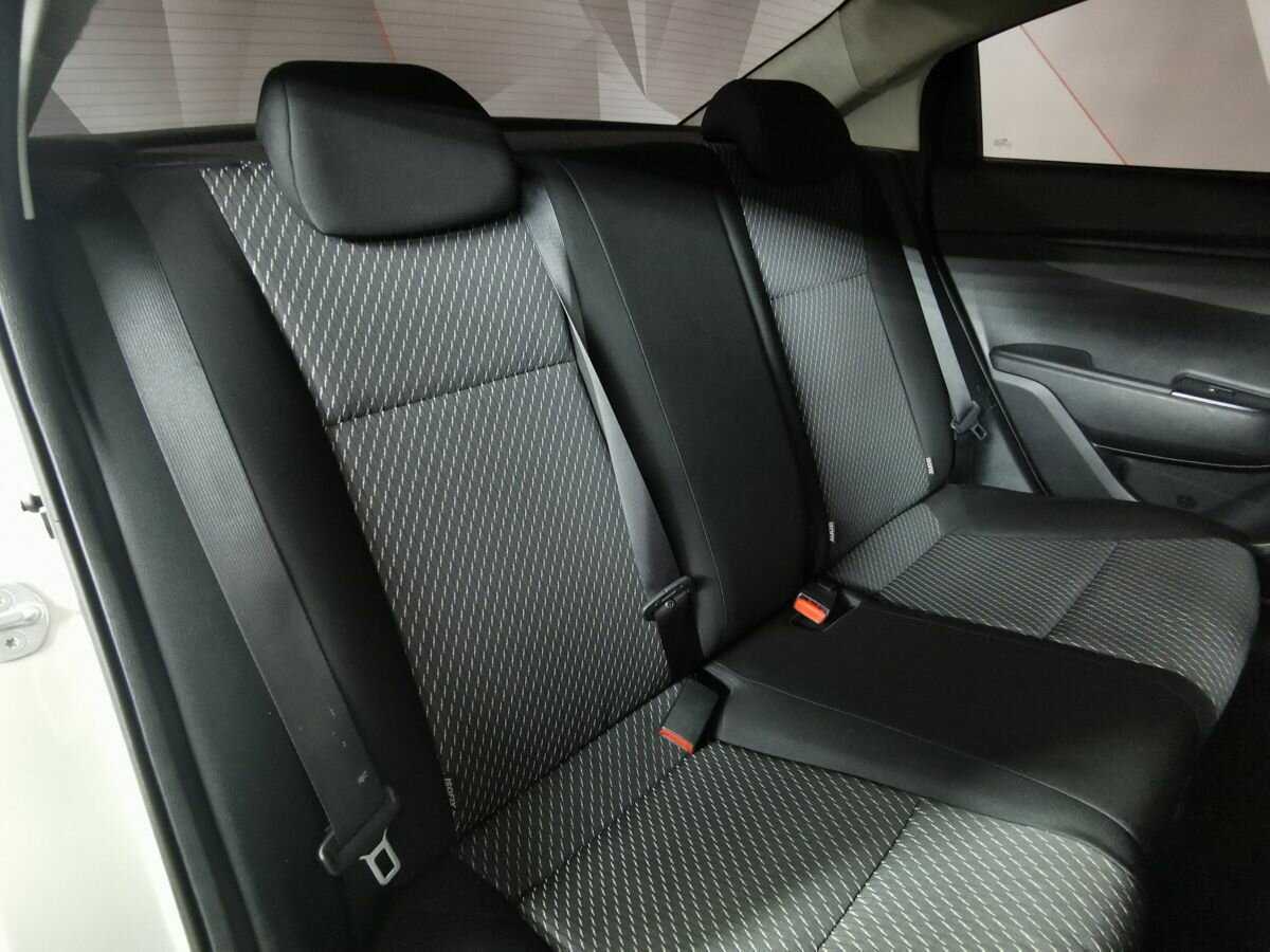 Kia Rio с пробегом — 2018 год. Фото: #12