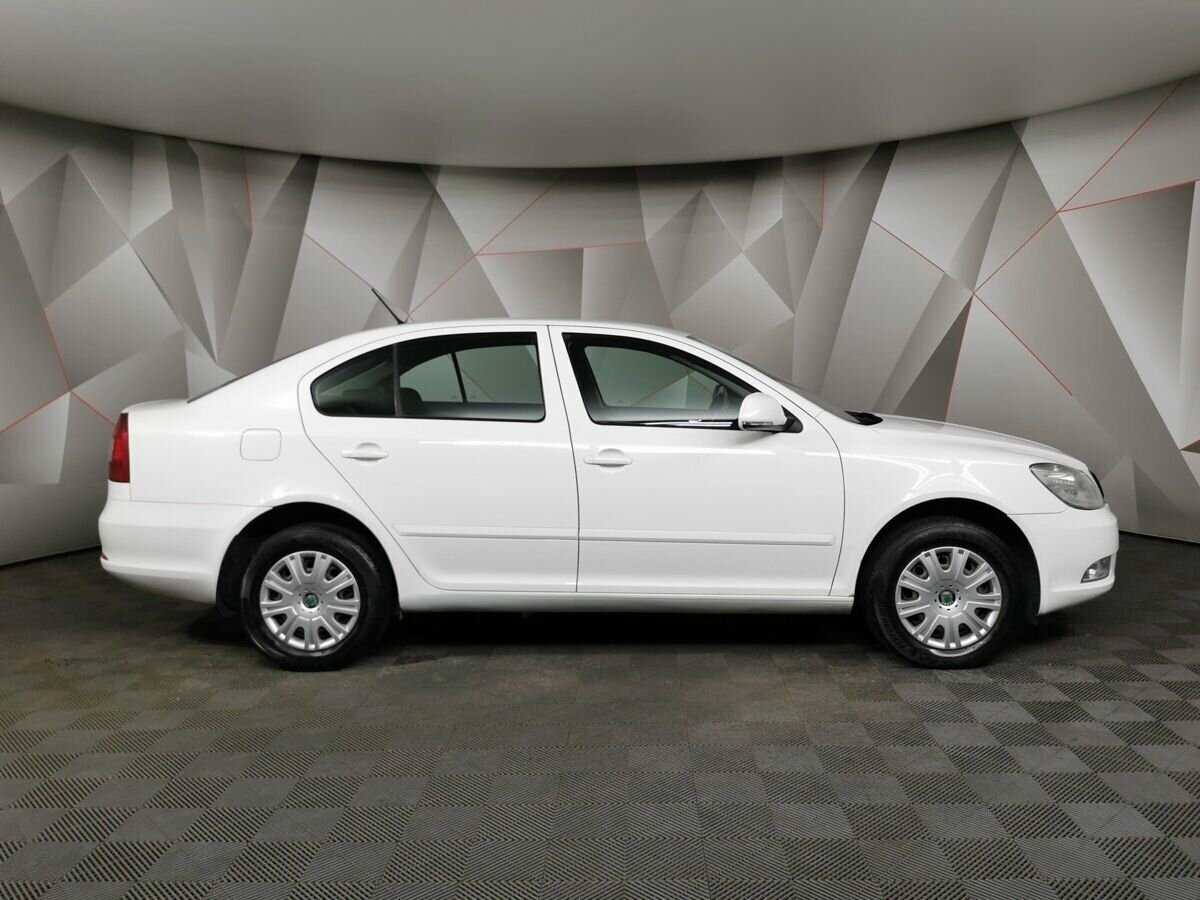 Skoda Octavia с пробегом — 2012 год. Фото: #5