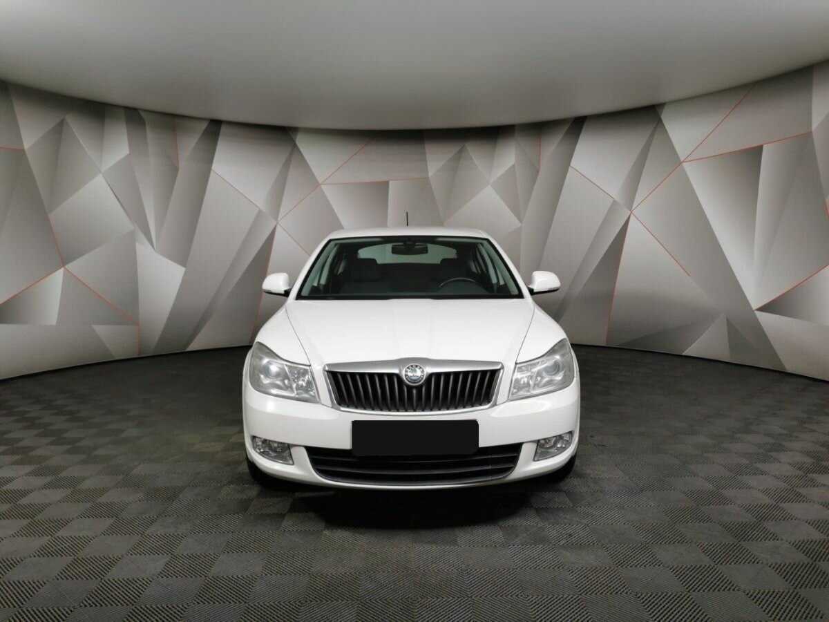 Skoda Octavia с пробегом — 2012 год. Фото: #6