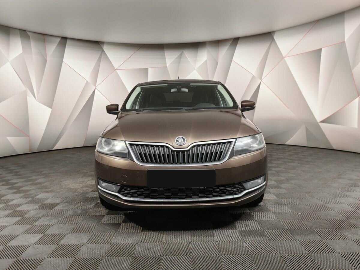Skoda Rapid с пробегом — 2018 год. Фото: #6