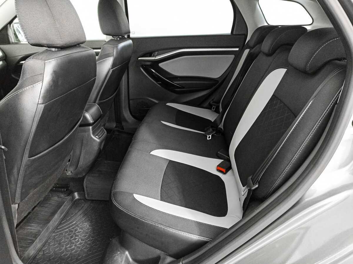 Lada (ВАЗ) Vesta с пробегом — 2019 год. Фото: #7