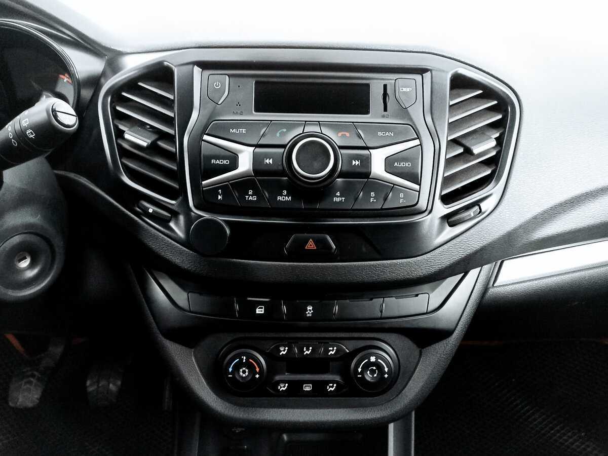 Lada (ВАЗ) Vesta с пробегом — 2021 год. Фото: #12