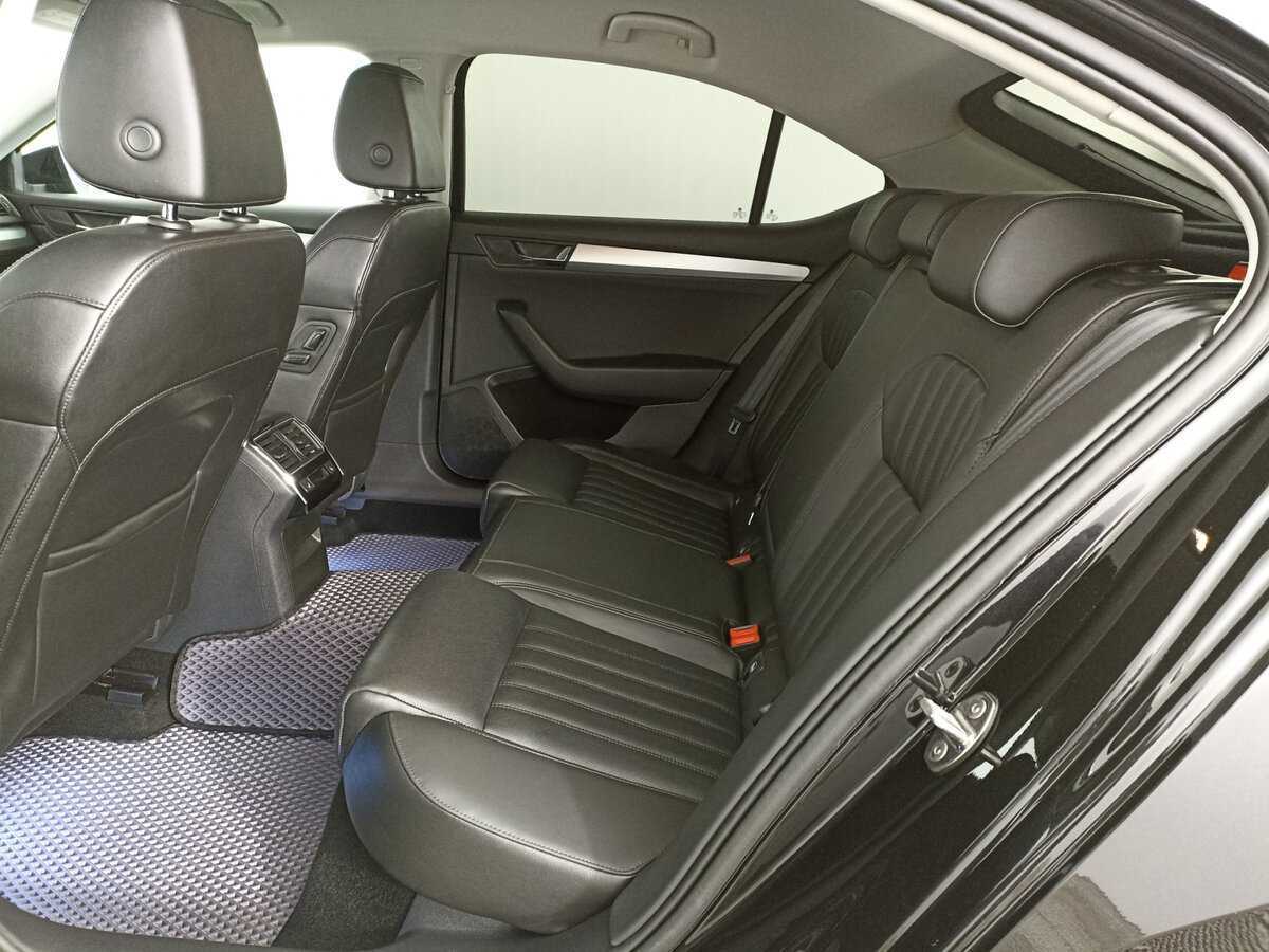 Skoda Superb с пробегом — 2018 год. Фото: #9