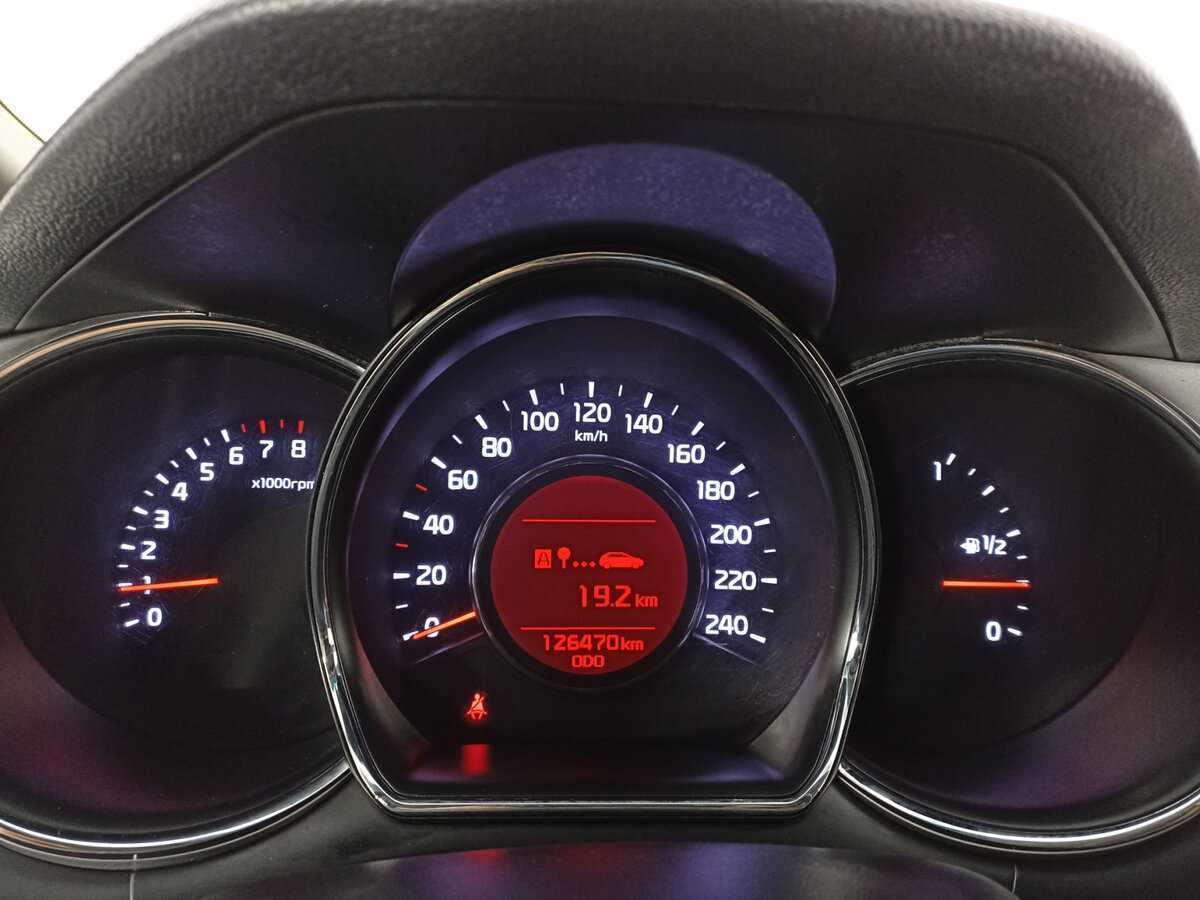 Kia Ceed с пробегом — 2015 год. Фото: #9