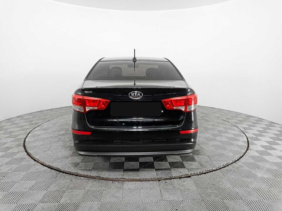 Kia Rio с пробегом — 2017 год. Фото: #5